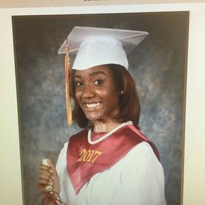 Meet your Posher, Brenda